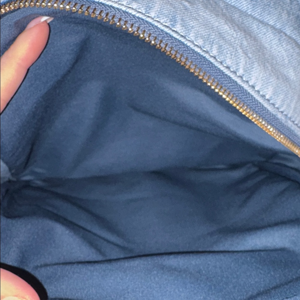 Coach in loved denim, small back pack with wallet. - Picture 6 of 10